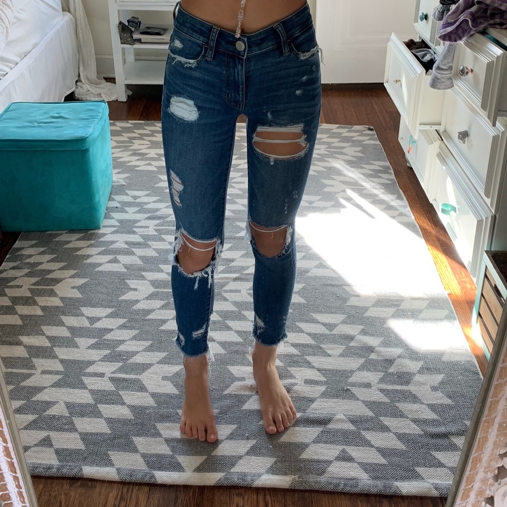 American eagle high wasted jeans